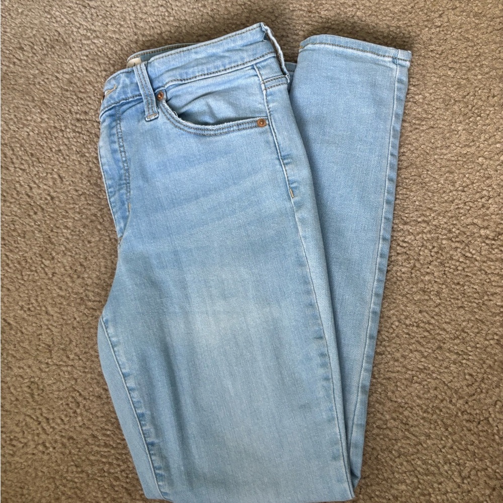 Universal Thread Light Blue Women's Jeans